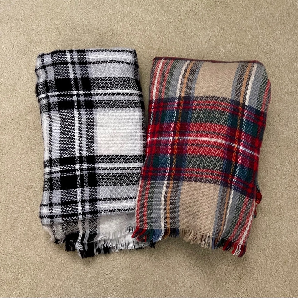 Plaid Patterned Scarves Set - Black and Red